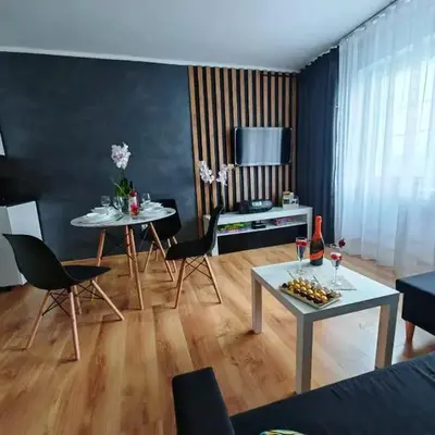 APARTAMENTY & DOMKI Chełmsko Śląskie