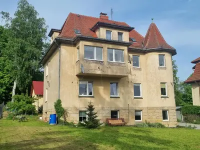 Budynek, w którym mieści się apartament