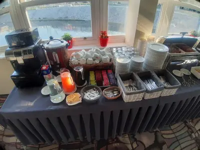 Jedzenie w hostelu lub w pobliżu