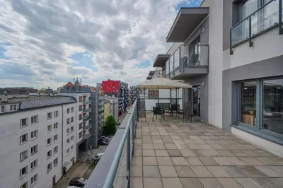Budynek, w którym mieści się apartament