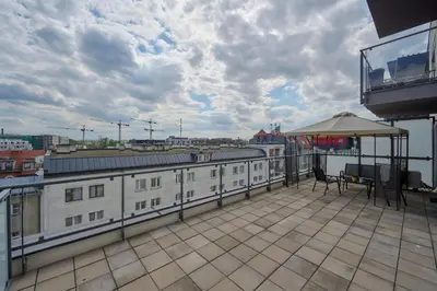 Budynek, w którym mieści się apartament