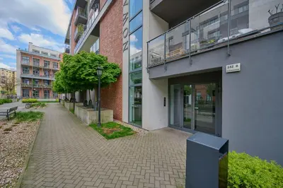 Budynek, w którym mieści się apartament