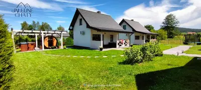 Budynek, w którym mieści się willa