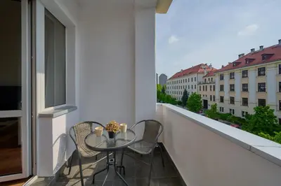 Balkon lub taras w obiekcie Norwida Apartment with Balcony Downtown Wrocław by Noclegi Renters