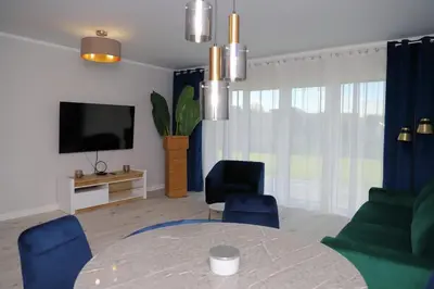 Telewizja i/lub zestaw kina domowego w obiekcie Apartamenty Jawor