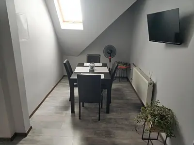 Telewizja i/lub zestaw kina domowego w obiekcie Przystanek Rozkochów