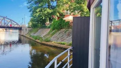 Widok na rzekę nieopodal tego obiektu B&B