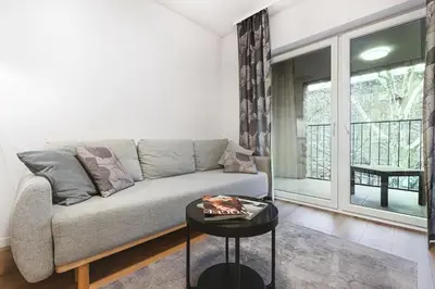 Część wypoczynkowa w obiekcie Komfort z balkonem w centrum