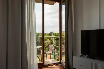 Telewizja i/lub zestaw kina domowego w obiekcie Comfortable in Old Town with Parking-Sokolnicza by #Hoomvi