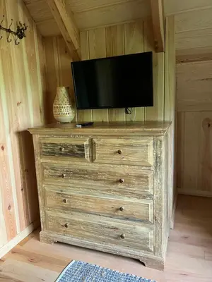 Telewizja i/lub zestaw kina domowego w obiekcie DOMEK POD TRÓJMORSKIM WIERCHEM