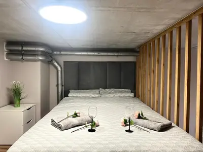 Łóżko lub łóżka w pokoju w obiekcie Zarembowicza Apt 36 - Self Check-In 20h - Parking &Lift