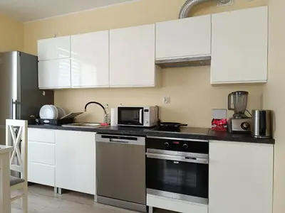 Kuchnia lub aneks kuchenny w obiekcie Apartament Rodzinny Silver 3 Sypialnie