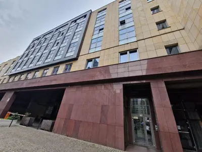 Budynek, w którym mieści się apartament