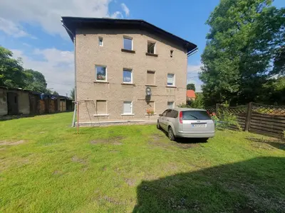 Budynek, w którym mieści się apartament