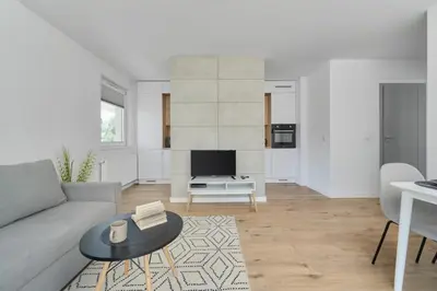 Telewizja i/lub zestaw kina domowego w obiekcie Na Grobli Riverside Apartment & FREE GARAGE by Noclegi Renters