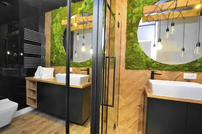 Łazienka w obiekcie APARTAMENT KRÓLOWEJ BONY- z garażem Centrum Gliwic