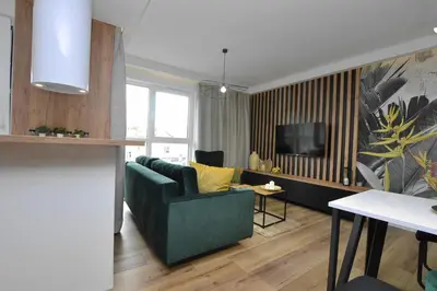 Telewizja i/lub zestaw kina domowego w obiekcie APARTAMENT KRÓLOWEJ BONY- z garażem Centrum Gliwic