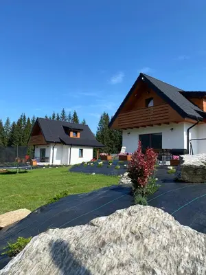 Budynek, w którym mieści się dom wakacyjny