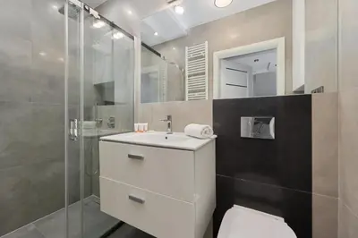 Łazienka w obiekcie Modern Studio with Balcony for 4 Guests in Wrocław by Noclegi Renters
