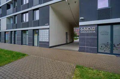 Budynek, w którym mieści się apartament