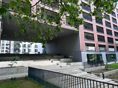 Budynek, w którym mieści się apartament
