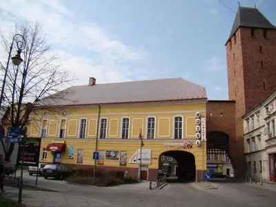 Budynek, w którym mieści się hotel