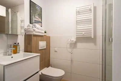 Łazienka w obiekcie RentPlanet - Apartamenty Dyrekcyjna