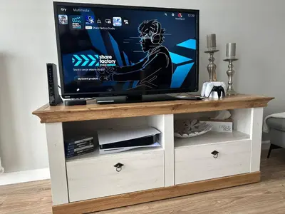 Telewizja i/lub zestaw kina domowego w obiekcie Apartamenty Jawor Fire Energy Jawor