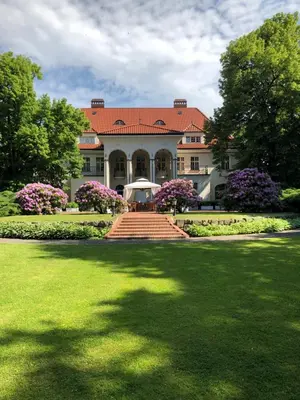 Ogród w obiekcie Rezydencja Willa Park & Restauracja