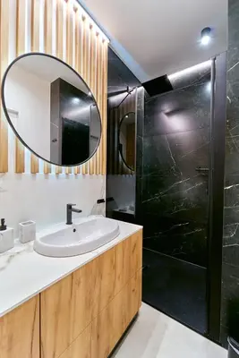 Łazienka w obiekcie LAGUNA Ogrody Pieniawskie 18 SAPPHIRE VIP z tarasem