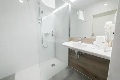 Łazienka w obiekcie VacationClub - Aparthotel Czarna Góra 218