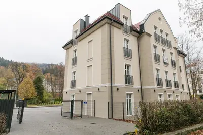 Budynek, w którym mieści się apartament