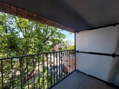 Balkon lub taras w obiekcie Komfort z balkonem i parkingiem w centrum Wrocławia
