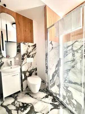 Łazienka w obiekcie Gold Sleep nowy apartament z jacuzzi na wyłączność