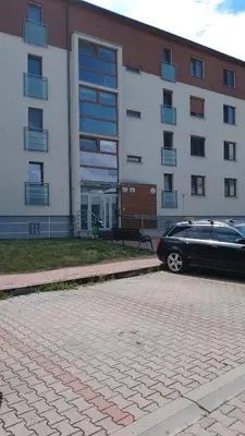 Budynek, w którym mieści się apartament
