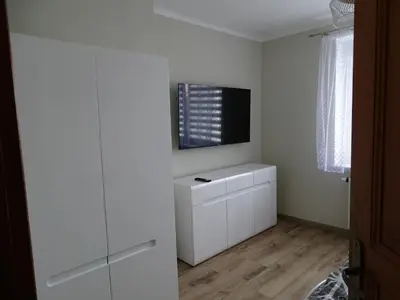 Telewizja i/lub zestaw kina domowego w obiekcie Mieszkania pracowniczo-turystyczne