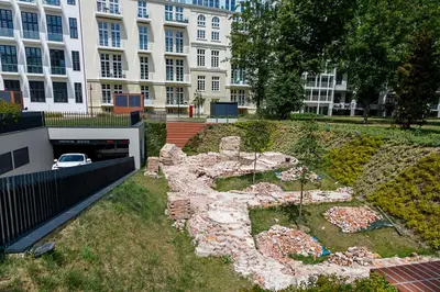 Ogród w obiekcie Apartament Bulwar Staromiejski Stare Miasto Centrum