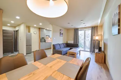 Kuchnia lub aneks kuchenny w obiekcie LAGUNA Villa Fonte 16 z garażem