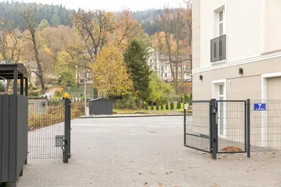 Budynek, w którym mieści się apartament