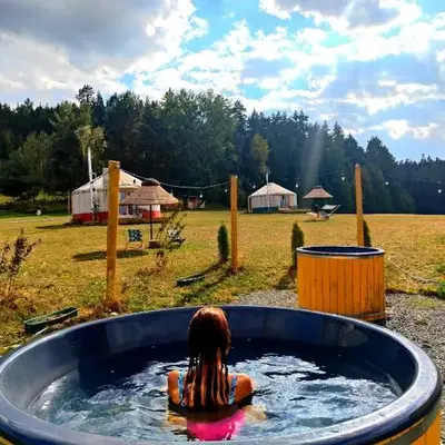 Glamping Niebiańska Osada Jurty Dolnośląskie