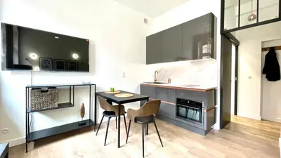 Kuchnia lub aneks kuchenny w obiekcie Zielona Kanapa - za 100m Rynek