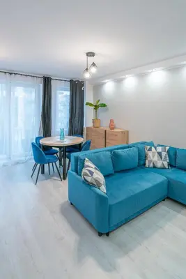 Część wypoczynkowa w obiekcie Stylowy apartament Blue self check in 24h