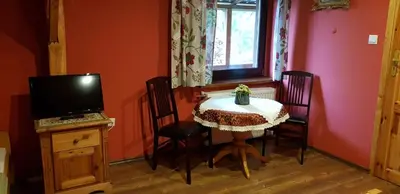 Telewizja i/lub zestaw kina domowego w obiekcie Pod Lasem