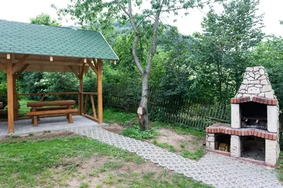 Ogród w obiekcie Dom noclegowy „POD MNICHEM”