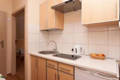 Kuchnia lub aneks kuchenny w obiekcie Dom noclegowy „POD MNICHEM”