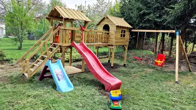 Plac zabaw dla dzieci w obiekcie Pola Apartament Rodzinny