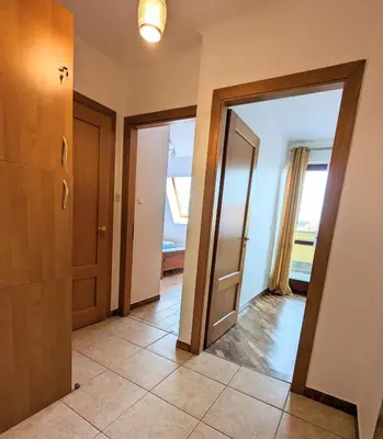 Plan piętra w obiekcie 3-Bedroom Apt in Town Square