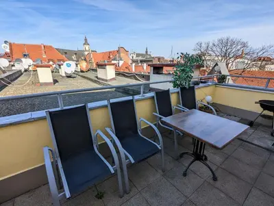 Balkon lub taras w obiekcie 3-Bedroom Apt in Town Square