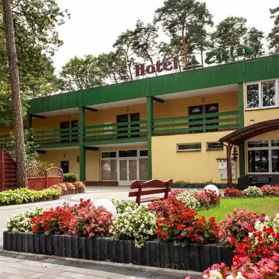 Hotel Zielony & OW Borowik & Pensjonat Manhattan - Centrum Rekreacji i Wypoczynku GASTROTUR