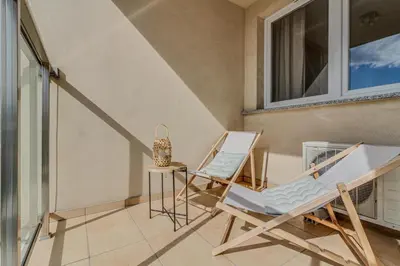 Balkon lub taras w obiekcie RentPlanet - Apartament Wszystkich Świętych